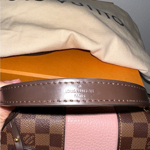 LOUIS VUITTON Damier Ebene Bond Street BB Magnolia. Gently loved. - Picture 13 of 15